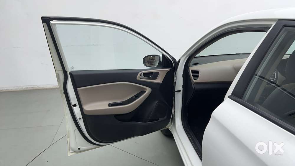 Hyundai Elite I20 [ ] 1.2 Sportz, 2015, Petrol
