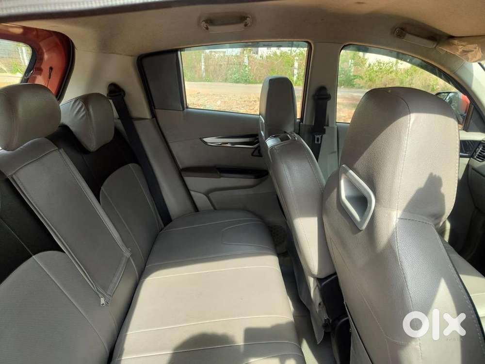 Mahindra Kuv 100 2015 Diesel 90000 Km Driven