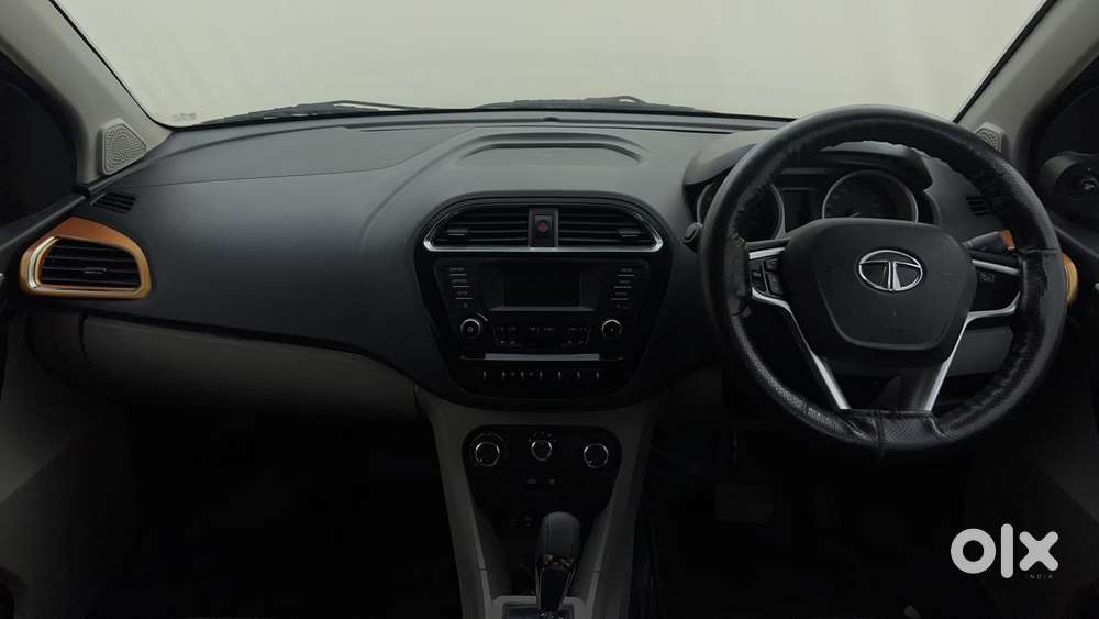 Tata Tiago Xza, 2017, Petrol