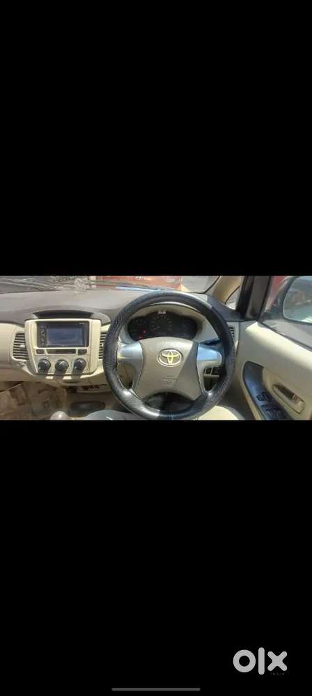 Toyota Innova 2014 Diesel Well Maintained