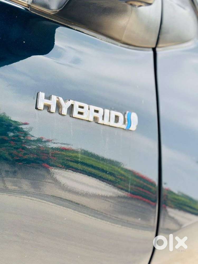 Toyota Innova Hycross 2.0 Zx Hybrid 7 Str, 2024, Petrol