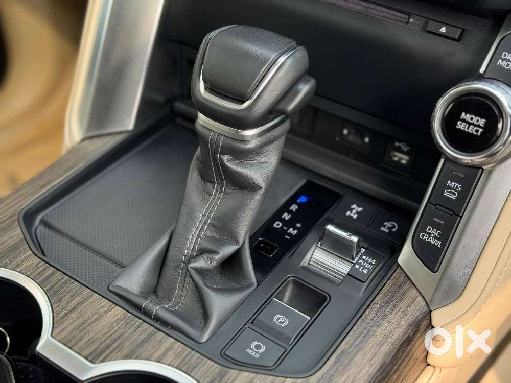 Toyota Land Cruiser Zx Petrol, 2025, Petrol