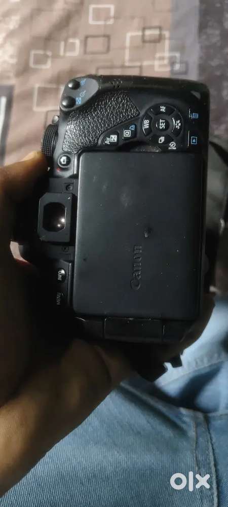 Canon 700D