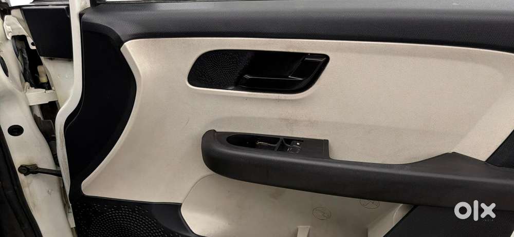 Tata Altroz Xe Petrol, 2023, Petrol