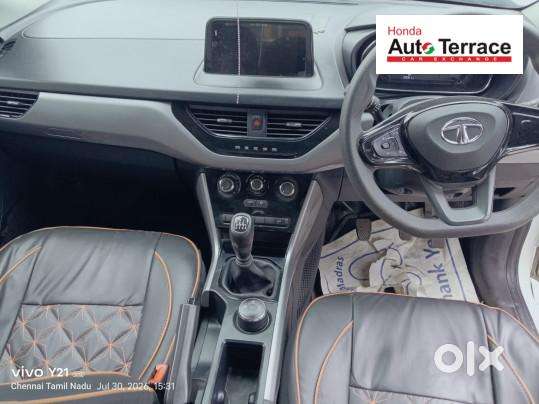 Tata Nexon Amt 1.2 Revotron Xma, 2023, Petrol
