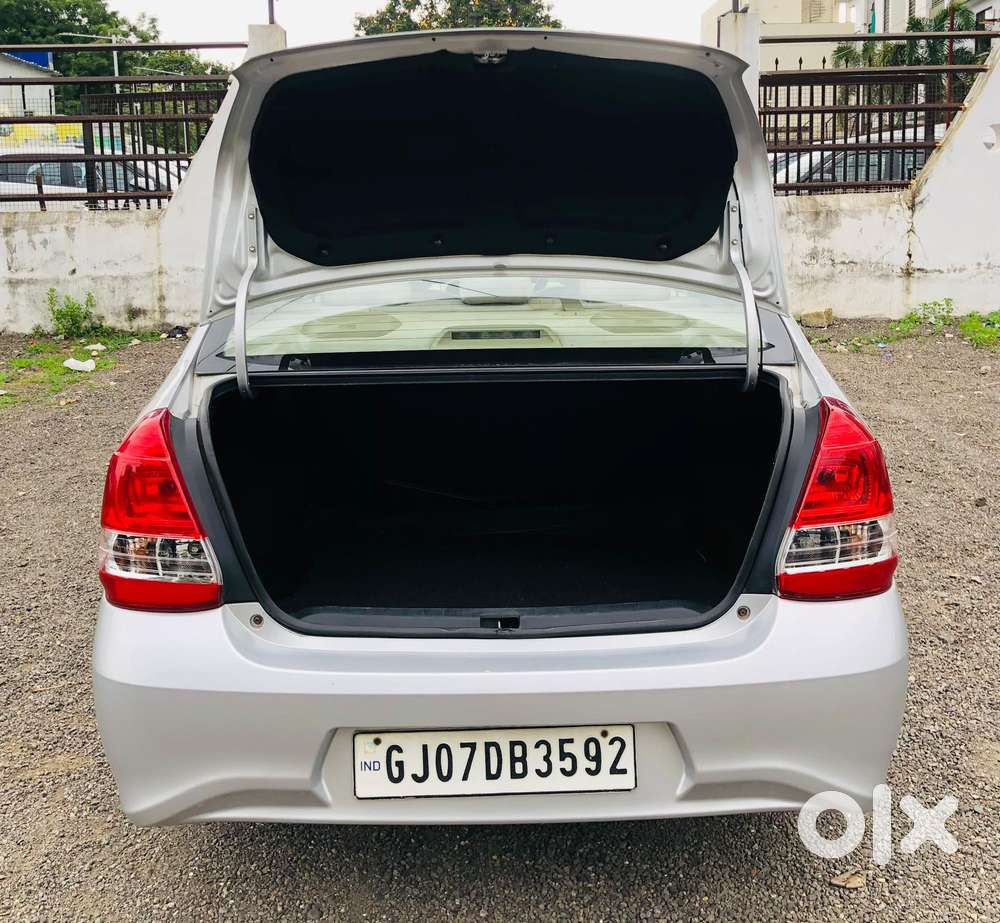 Toyota Etios 1.5 V, 2017, Petrol