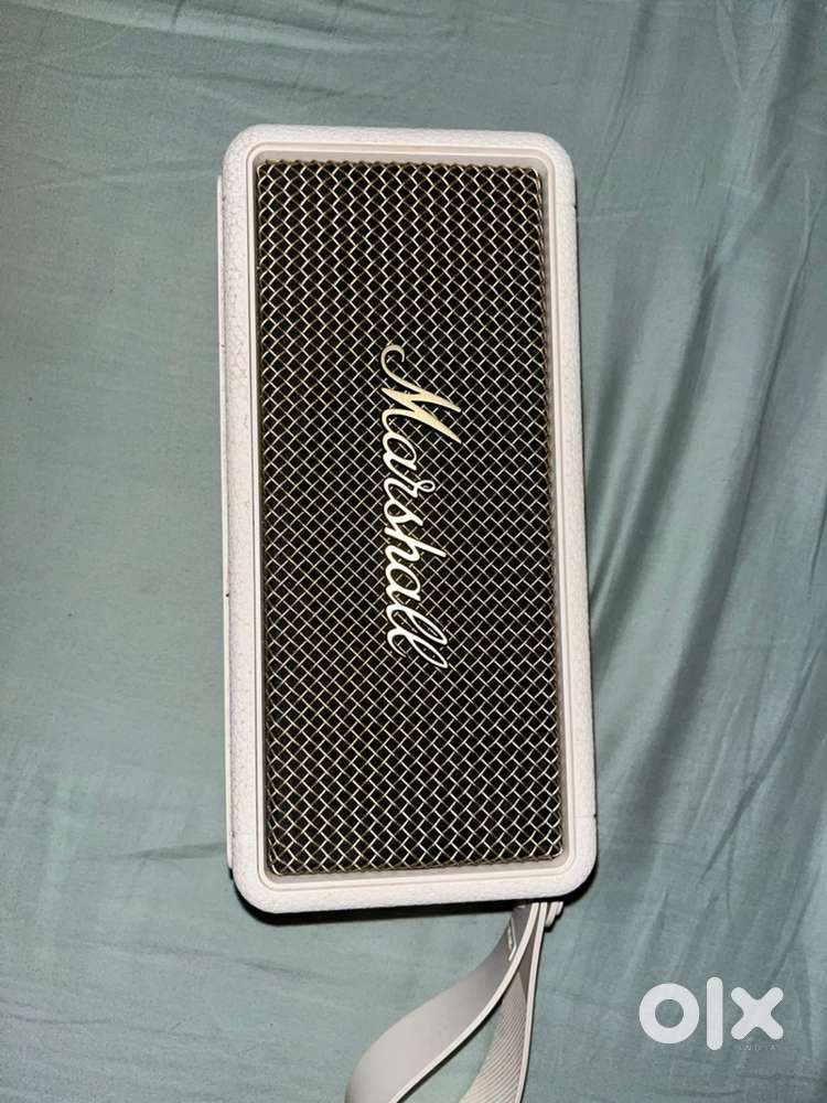 Marshall middleton Bluetooth Speaker