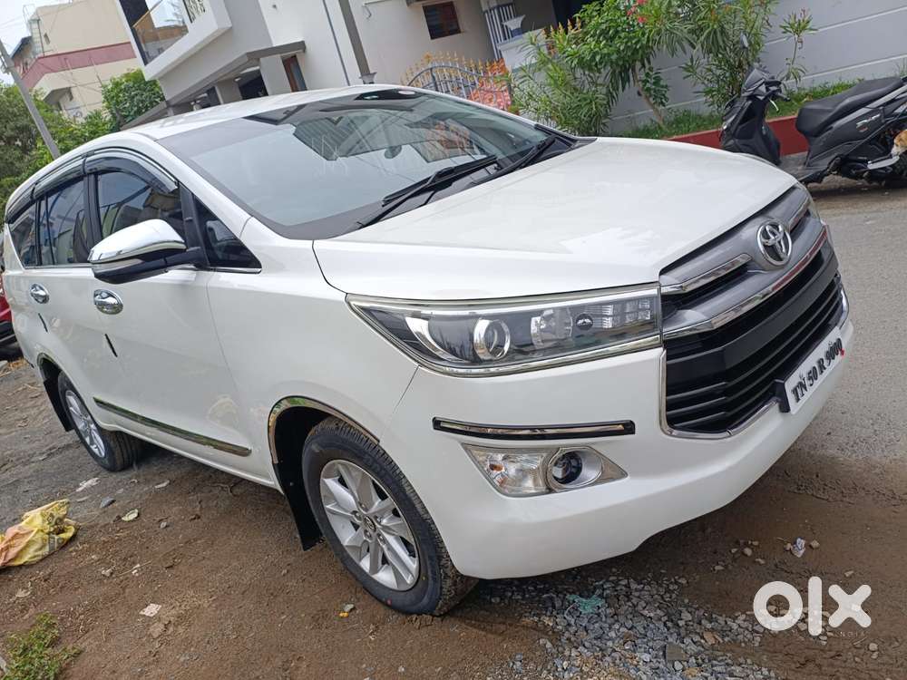 Toyota Innova Crysta 2.4 V, 2016, Diesel