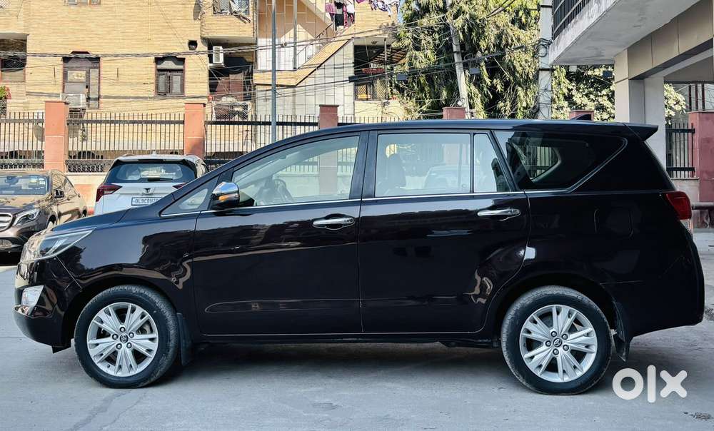 Toyota Innova Crysta