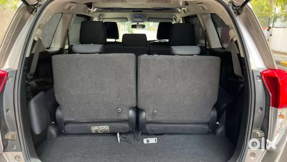 Toyota Innova Crysta [2020-ongoing] 2.4 Vx 8 Str, 2024, Diesel