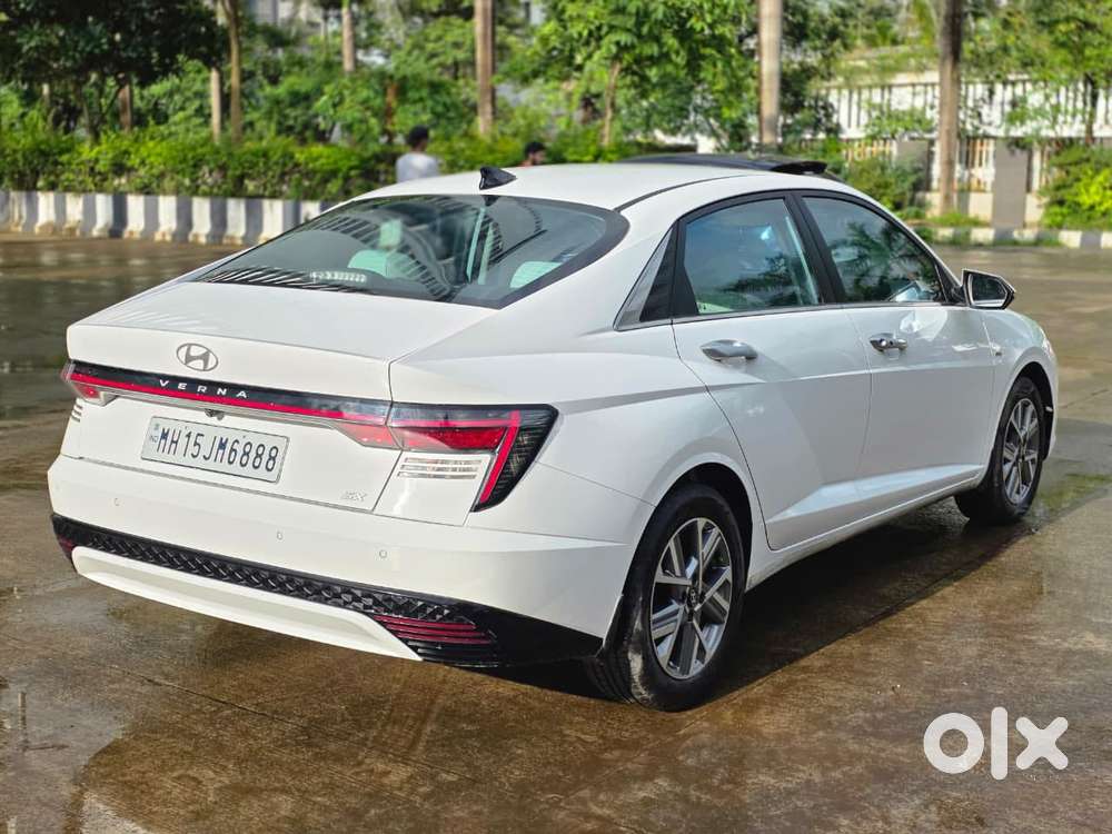 Hyundai Verna 1.5 Sx (o) Ivt, 2024, Petrol