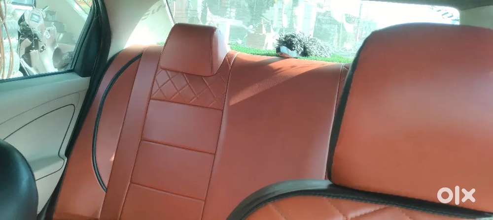 Well Maintained Car (spinni Or Car 24 Wale Dur Rahe )