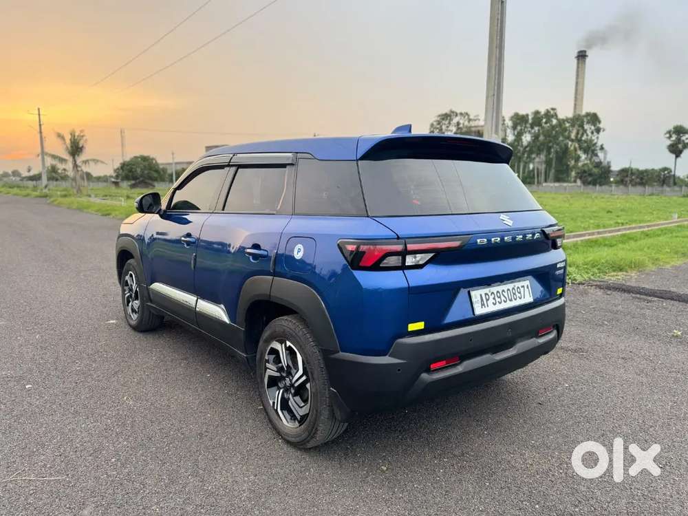 Maruti Brezza 1.5 Vxi Hybrid 2023
