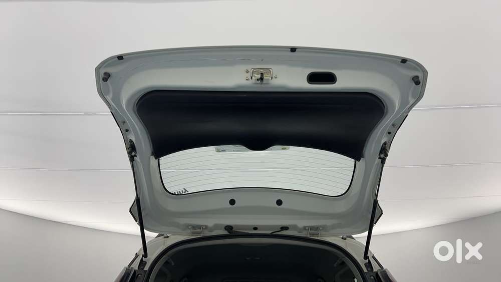 Maruti Suzuki Xl6 1.5 Alpha At, 2022, Petrol