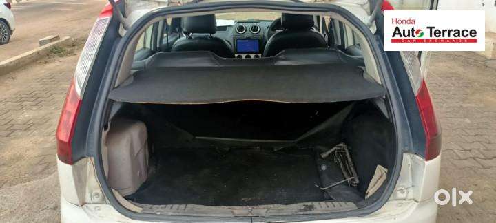 Ford Figo 2010-2012 Petrol Exi Option, 2011, Petrol