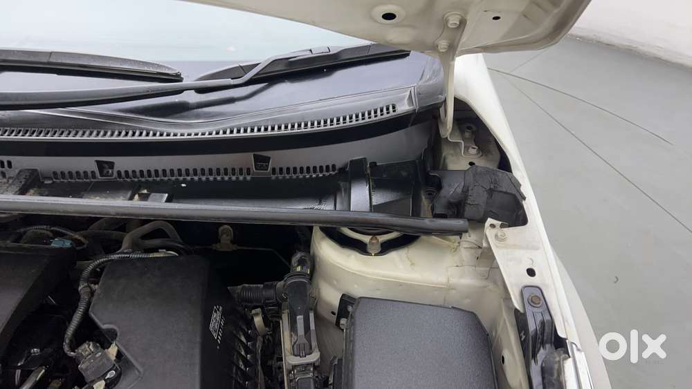 Toyota Corolla Altis 2013-2017 Vl At, 2016, Petrol