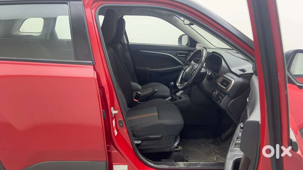 Maruti Suzuki Vitara Brezza 1.5 Zxi Plus At Dual Tone, 2022, Petrol