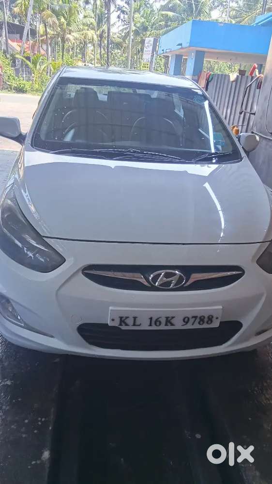 Hyundai Verna Fludic 1.6
