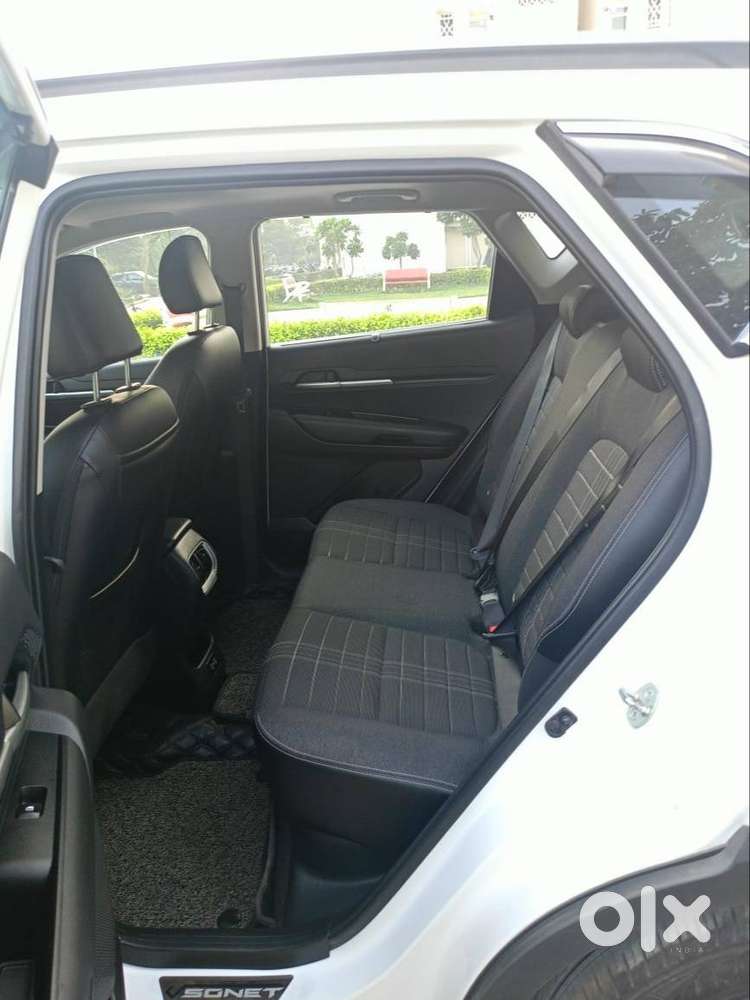 One Year Old White Kia Sonet In Excellent Condition For Sell