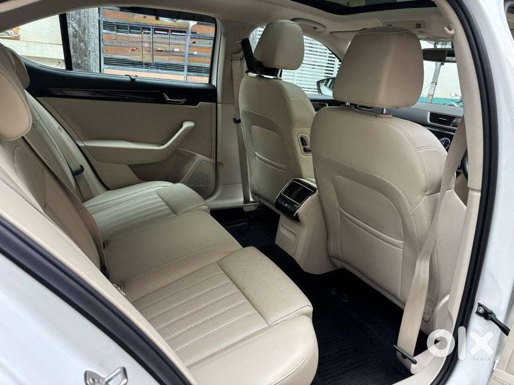Skoda Superb Lk 1.8 Tsi At, 2017, Petrol