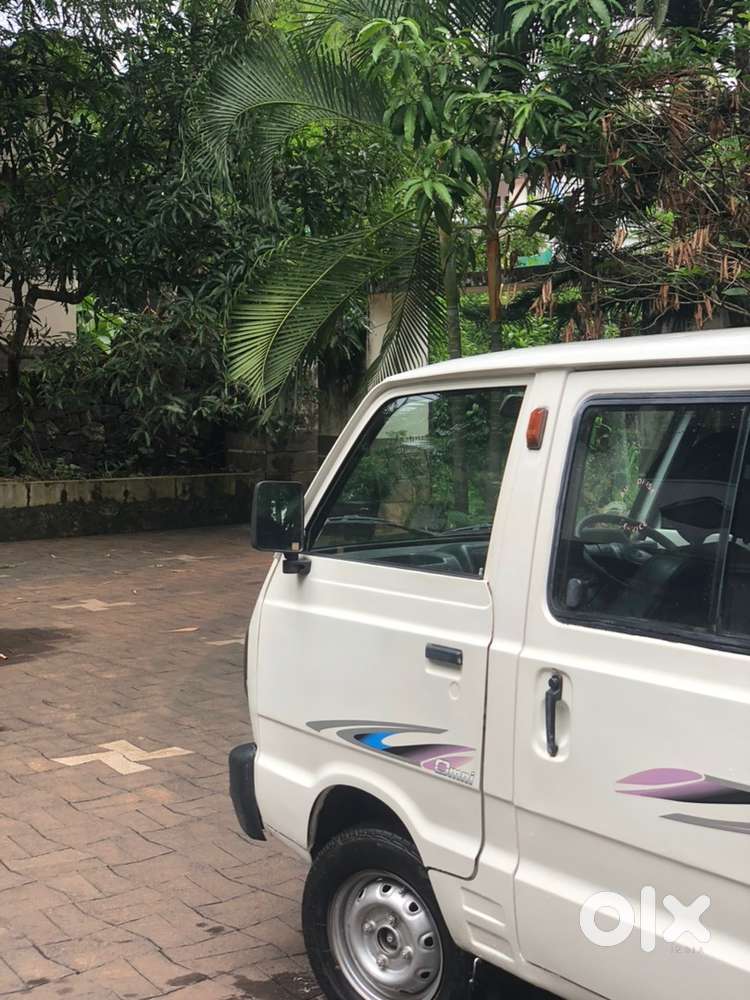 Maruti Omni Petrol 5-seater 2015