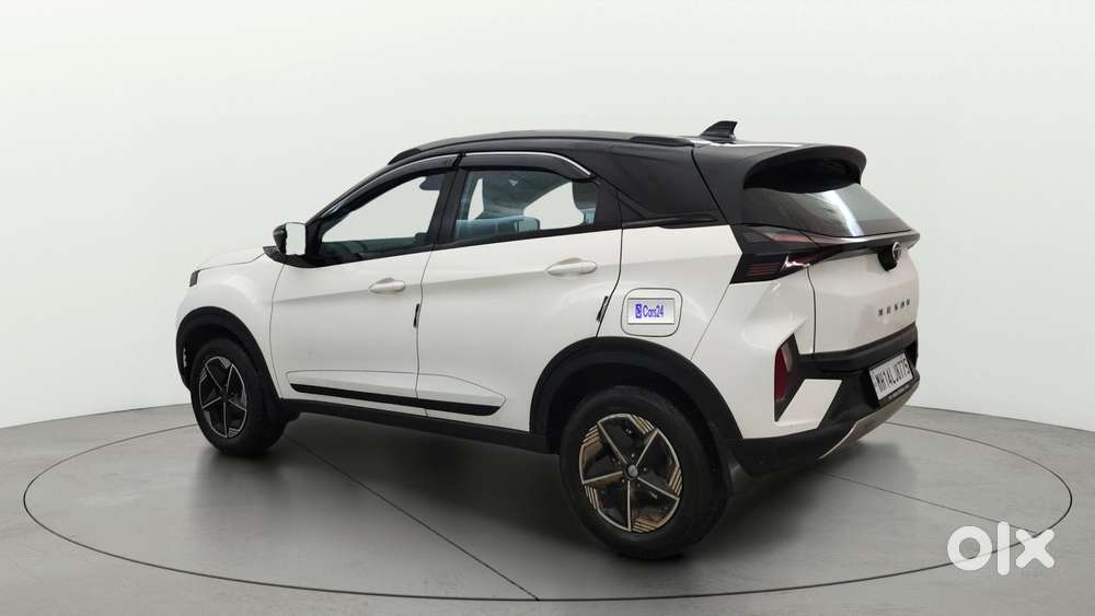 Tata Nexon Fearless S Purple 1.5 Revotorq Diesel 6mt Dual Tone, 2024..