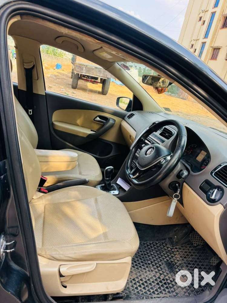 Volkswagen Vento 1.2 Tsi Highline At, 2017, Petrol