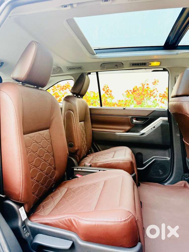 Toyota Innova Hycross 2.0 Zx (o) Hybrid 7 Str, 2024, Cng & Hybrids