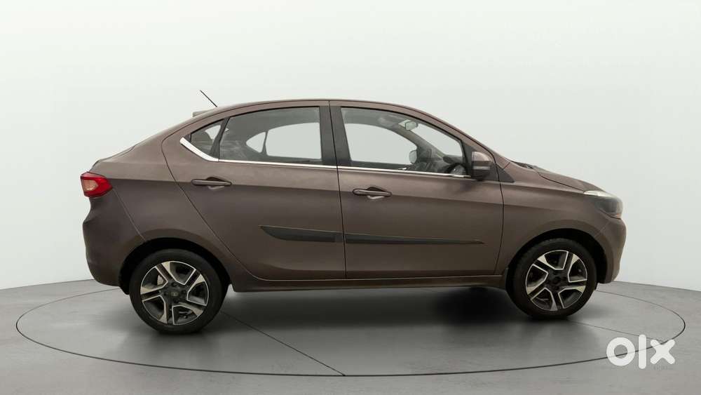 Tata Tigor Xza, 2018, Petrol