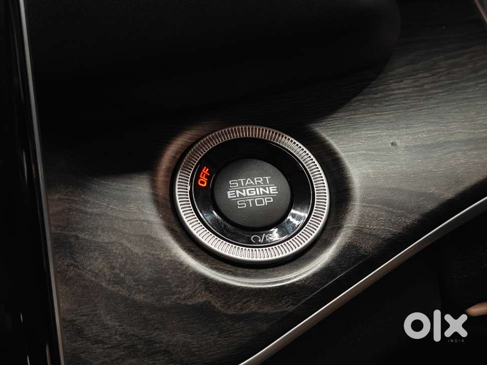 Jeep Grand Cherokee Limited (o) 4x4 At, 2023, Petrol