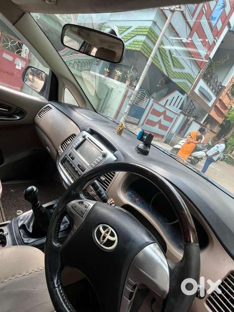 Toyota Innova 2015 Diesel Well Maintained
