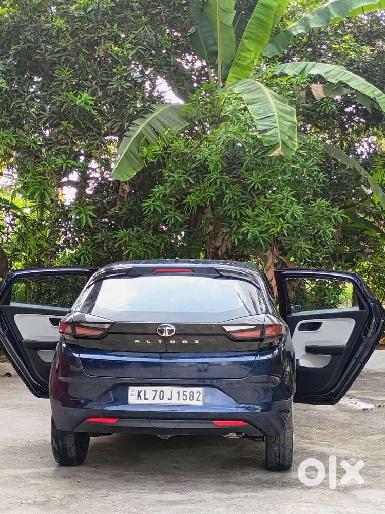 Tata Altroz 2025 Petrol Well Maintained