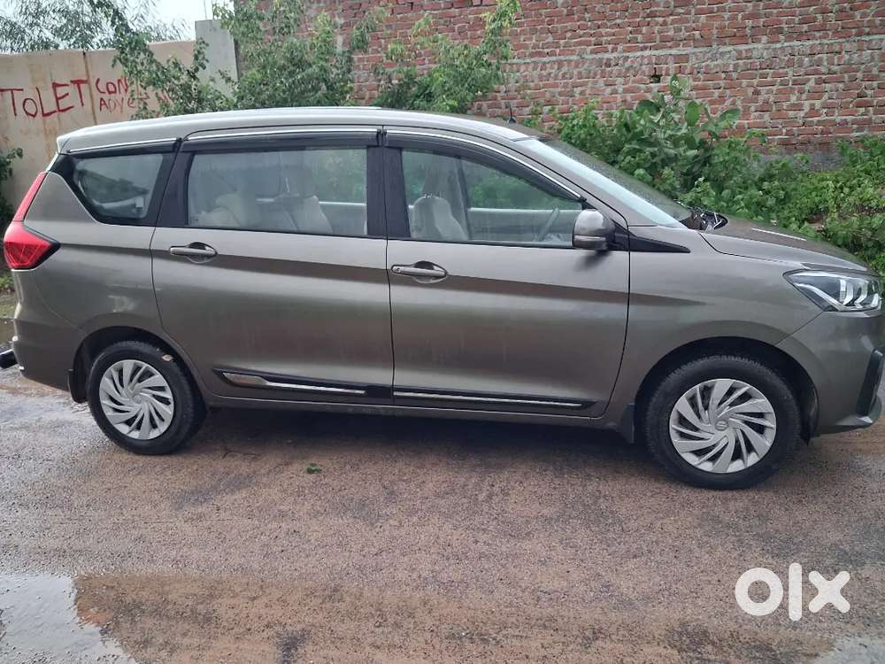 Maruti Suzuki Ertiga 2023 Petrol Manual