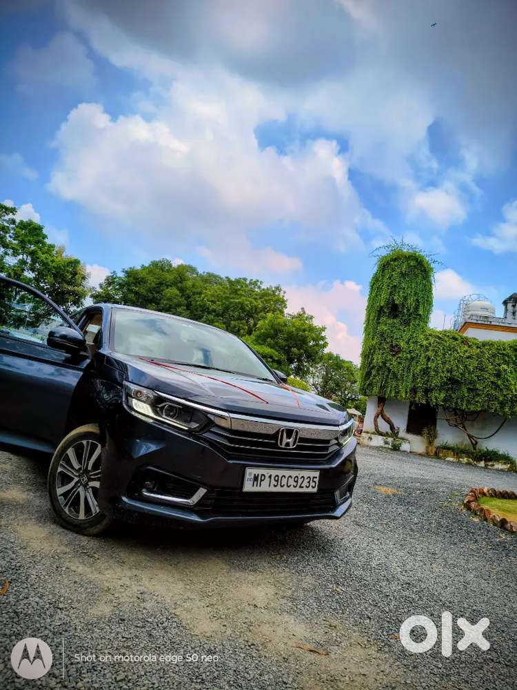 Honda Amaze 2nd Gen 2023 Petrol 30000 Km Driven Top Model Argent Sell