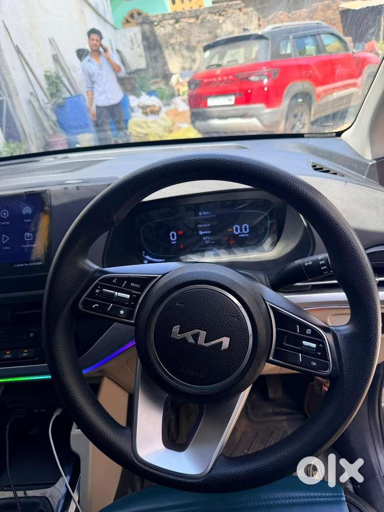 Kia Carens 2022 Petrol Well Maintained