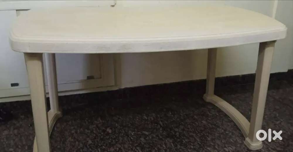 Neelkamal table