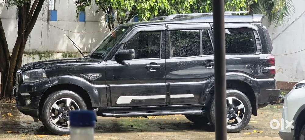 Mahindra Scorpio 2024 Diesel Manual