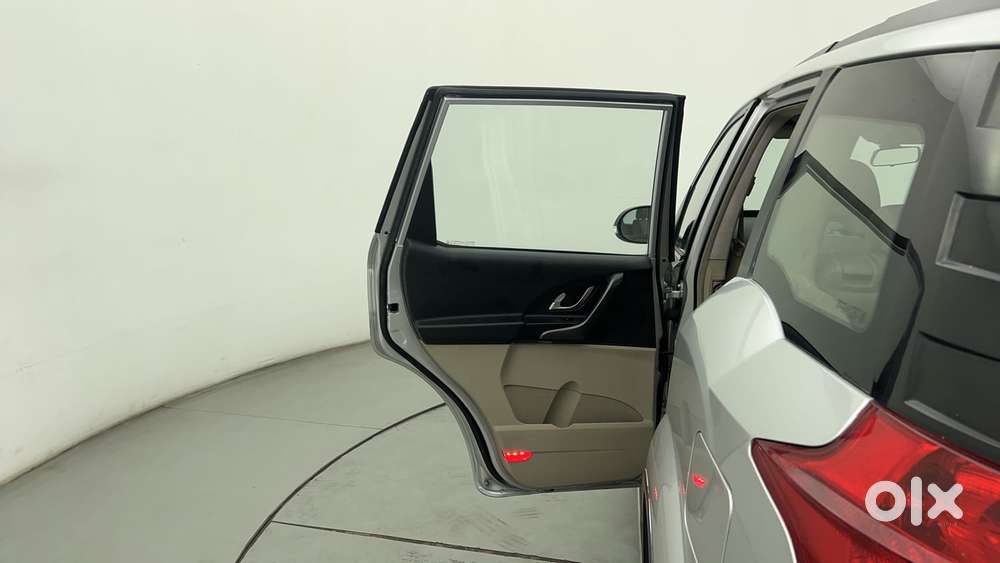 Mahindra Xuv500 W8 At, 2017, Diesel