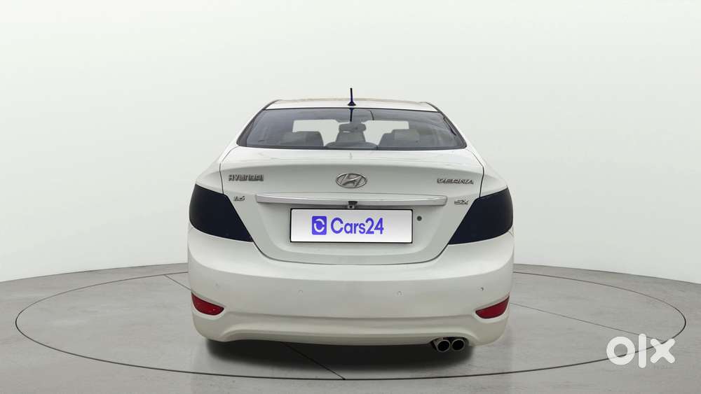 Hyundai Verna Fluidic 1.6 Vtvt Sx, 2013, Petrol