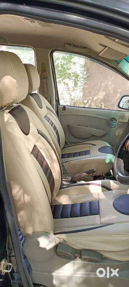 Mahindra Xylo Black Superb Pickup