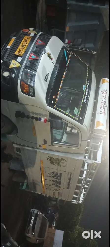 Mahindra Supro 0.9 Vx 2017
