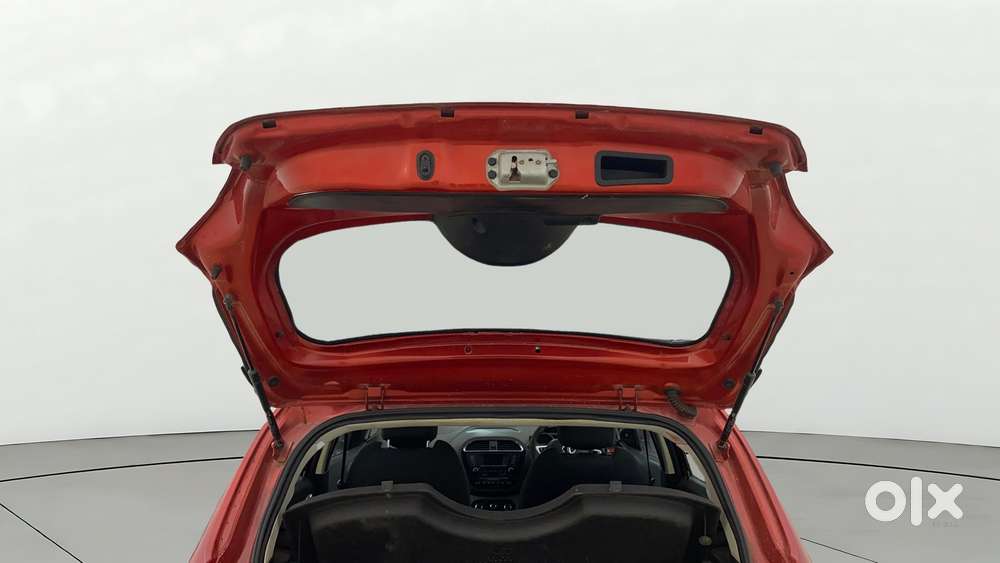 Tata Tiago 1.2 Revotron Xz, 2017, Petrol