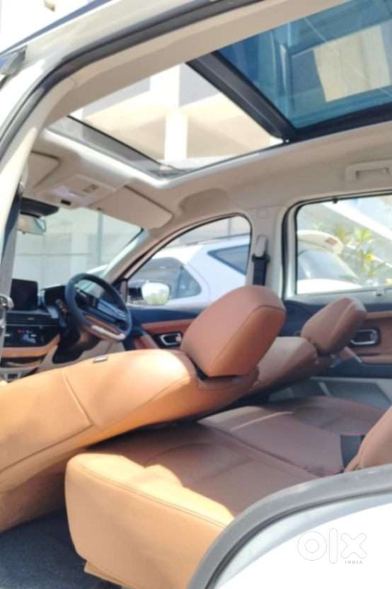 Tata Safari Adventure X Plus 7 Str At, 2025, Diesel