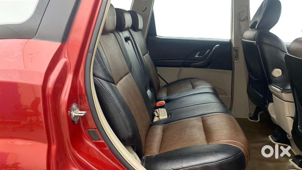 Mahindra Xuv500 2.2 W10, 2015, Diesel