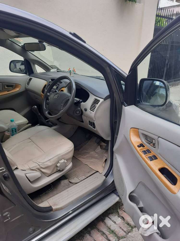 Toyota Innova 2009