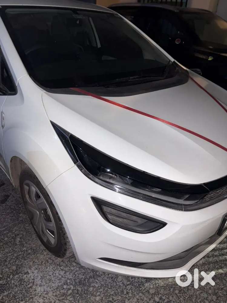 Tata Altroz 2025 Petrol 5000 Km Driven