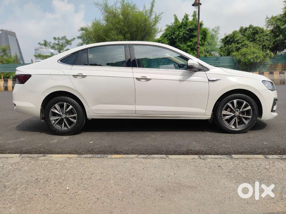Skoda Slavia 1.0 Tsi Style, 2022, Petrol