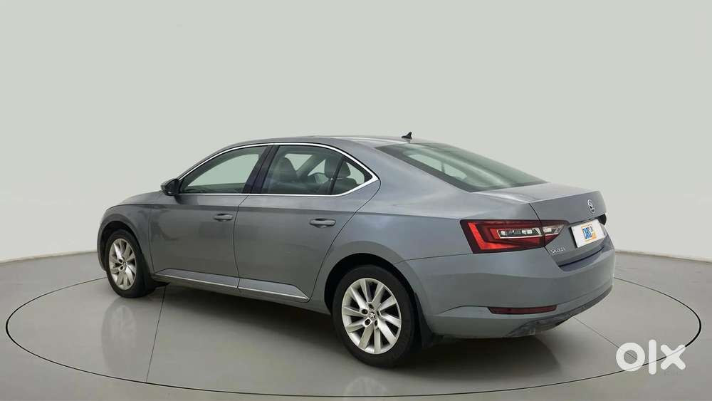 Skoda Superb Lk 1.8 Tsi At, 2018, Petrol