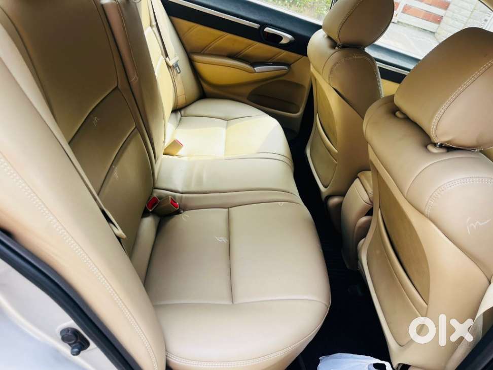 Honda Civic 1.8 V At Sunroof, 2011, Petrol