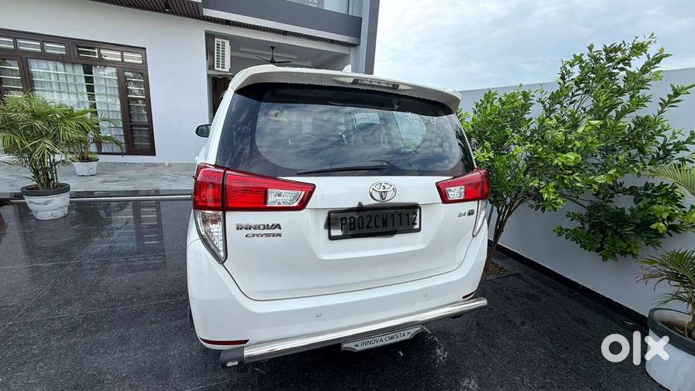 Toyota Innova Crysta 2017 Car